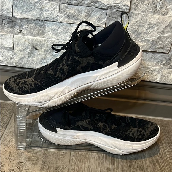 Sorel Black Gray and White Sneakers with Cushioned Midsole size 7 - Picture 6 of 15